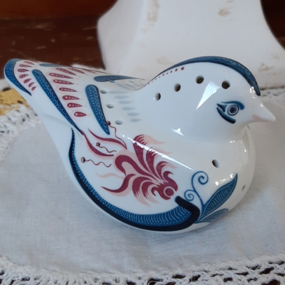 Soap Dish and Pomander Elizabeth Arden✨Host Pick✨ - Picture 6 of 11